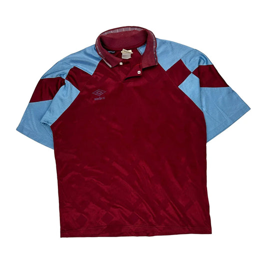 Number 4 Umbro Football Shirt - Large Burgundy Polyester